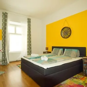 https://top-apartment-michaelerplatz.vienna-besthotels.com